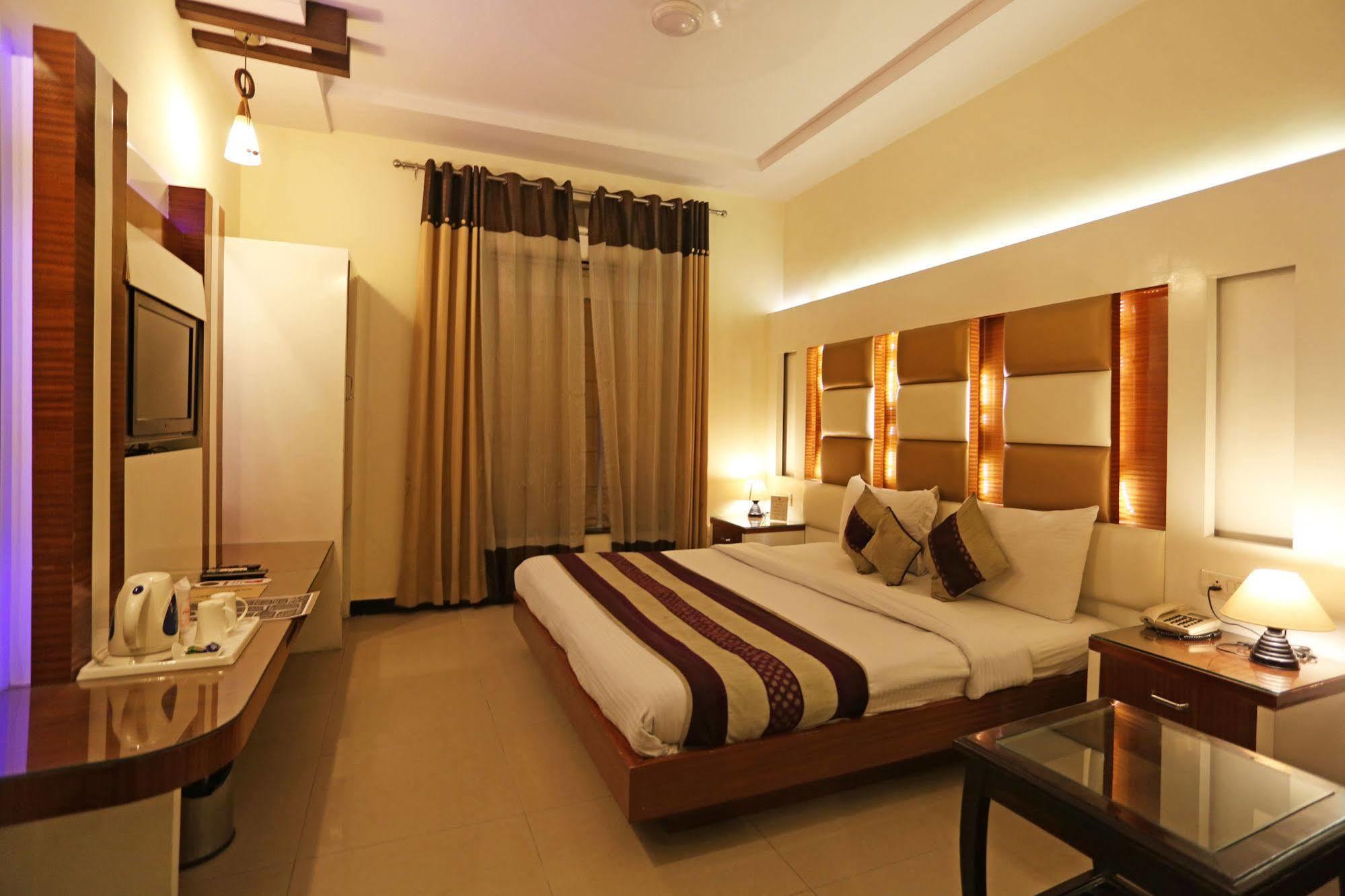 Hotel Star Plaza@New Delhi Railway Station Εξωτερικό φωτογραφία